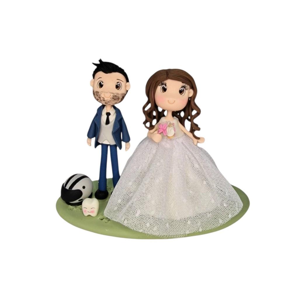 Pareja de novios con detalles únicos